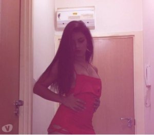 Lucy-lou escort Carvin, 62